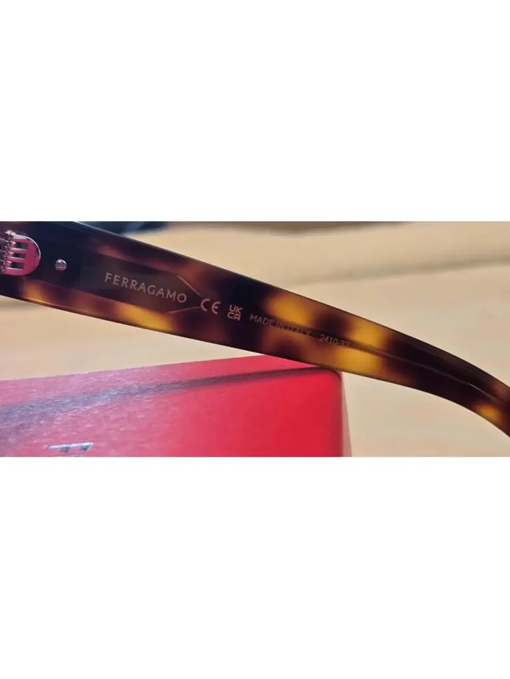 NEW Ferragamo Tortoise Brown Square Sunglasses, SF2064SE 240, Italy